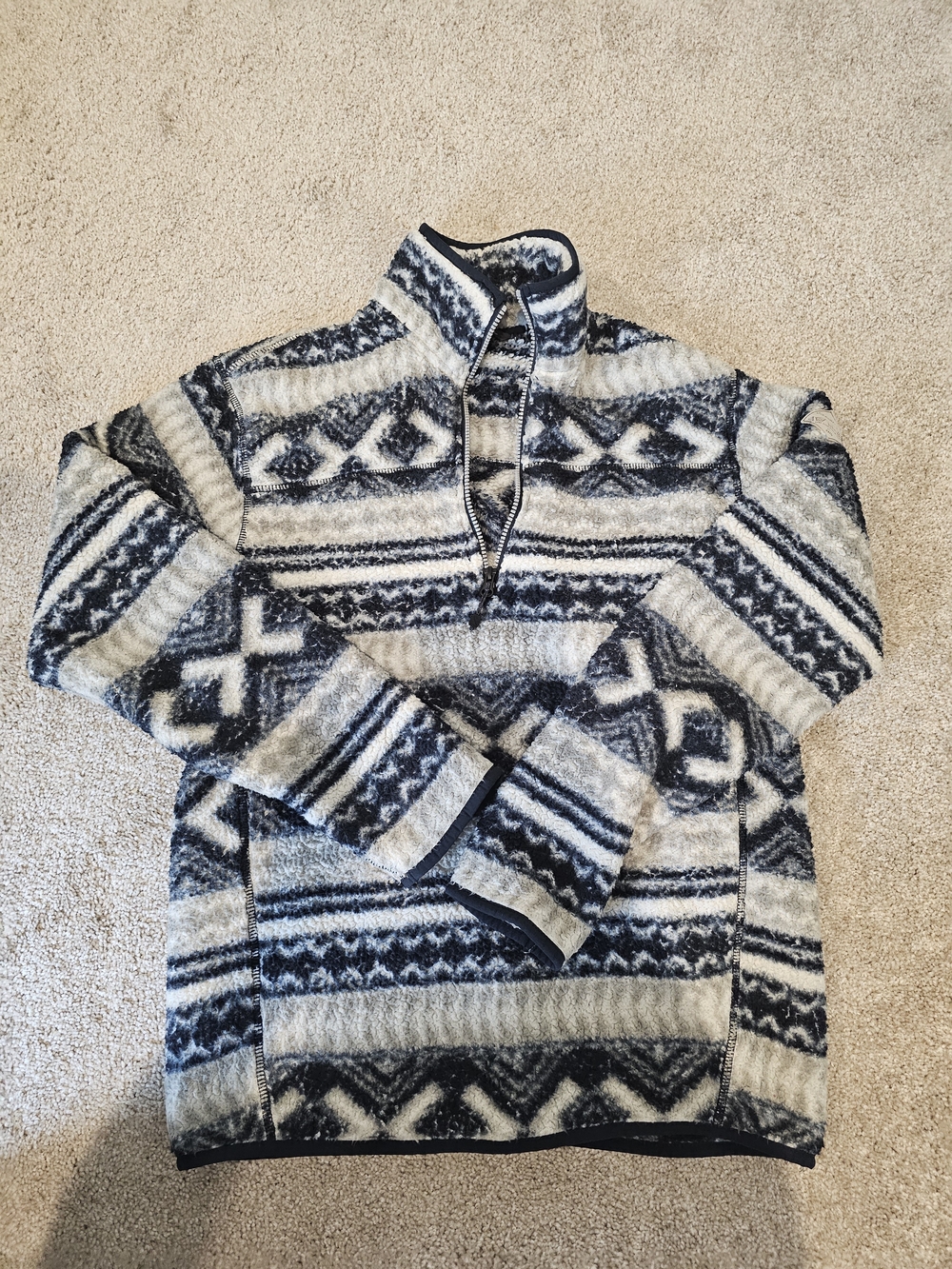 Eddie Bauer Black and Gray Patterned Quarter-Zip Pullover
